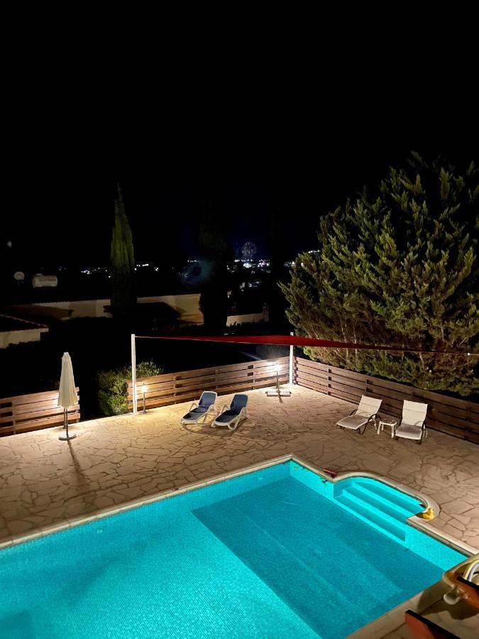 Lilly Villa Peyia Exterior photo