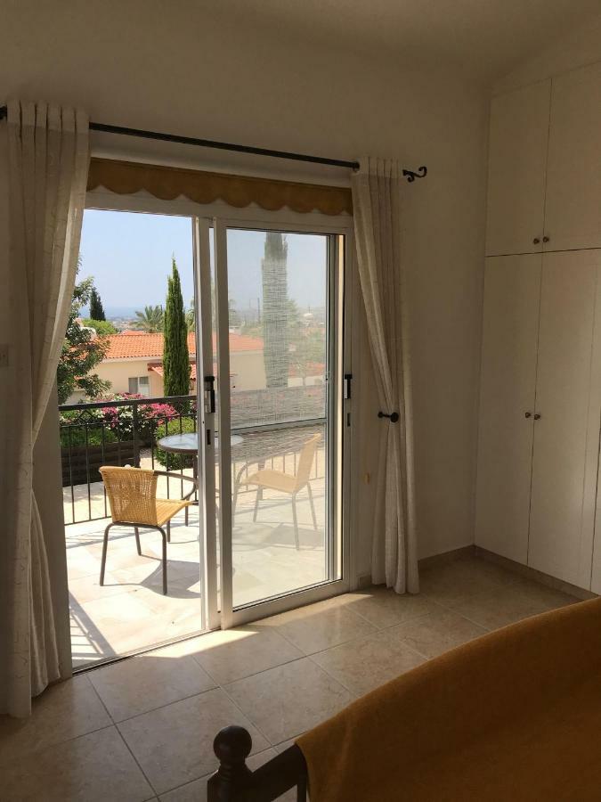 Lilly Villa Peyia Exterior photo