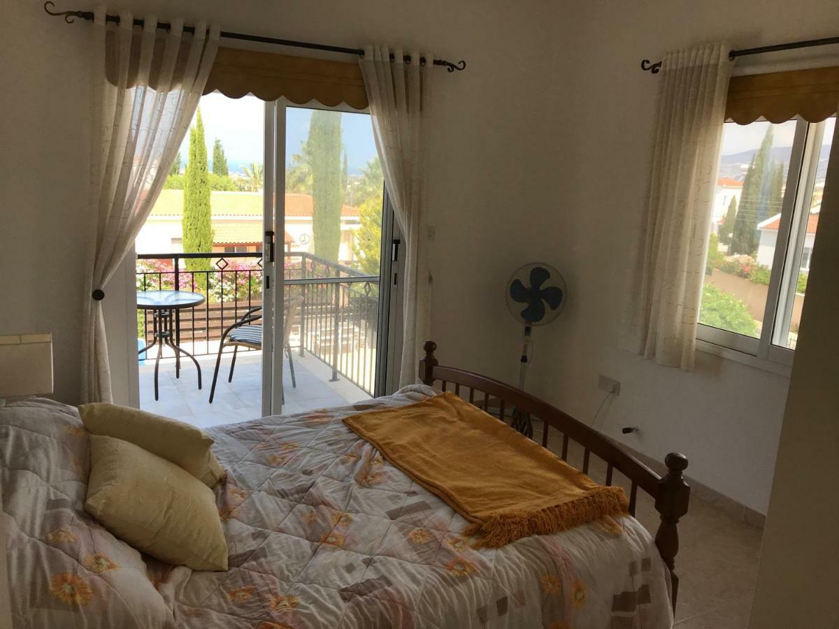 Lilly Villa Peyia Exterior photo