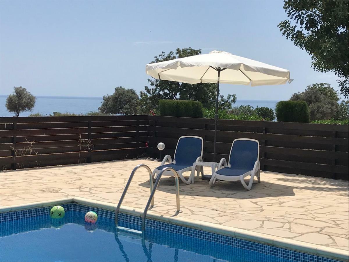 Lilly Villa Peyia Exterior photo