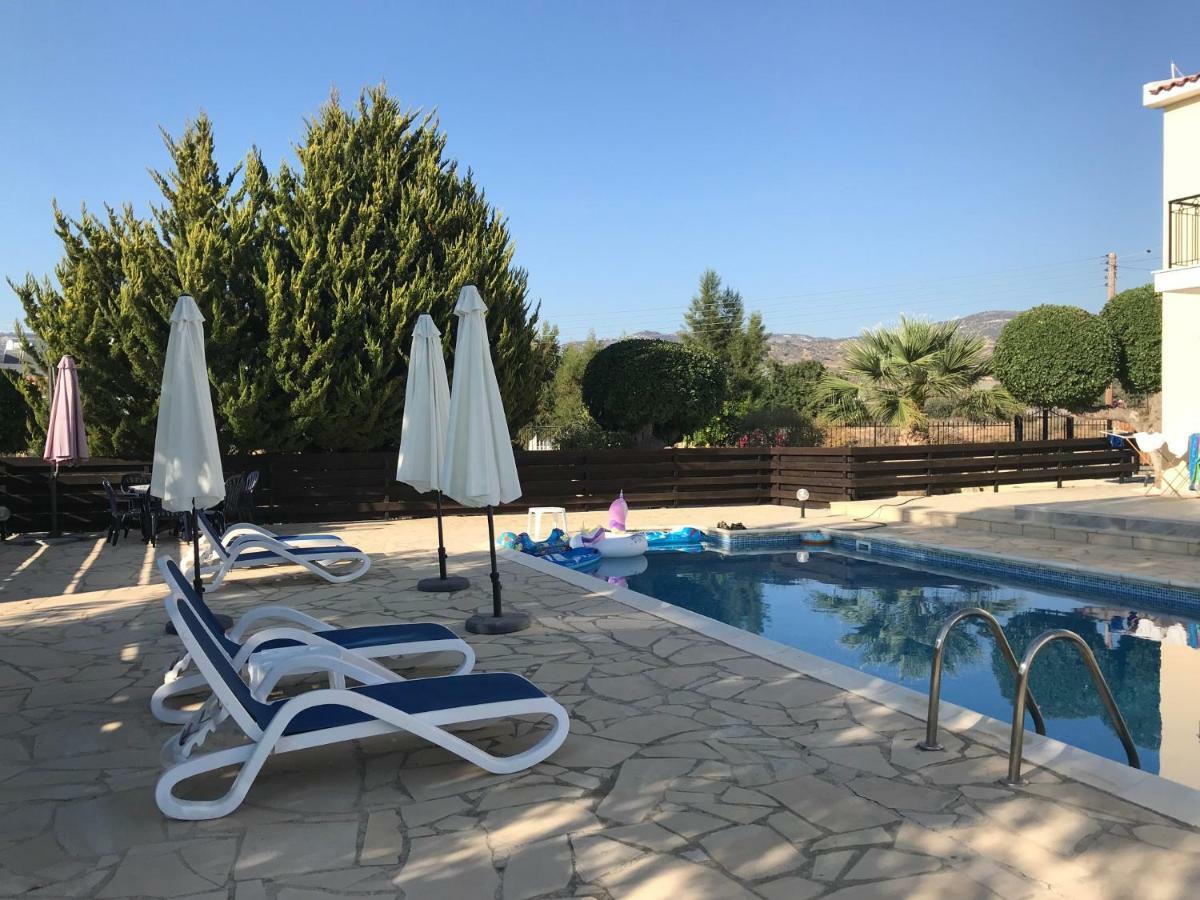 Lilly Villa Peyia Exterior photo